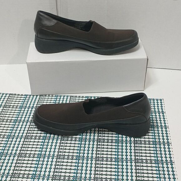 Keds Woman's Brown Slip On Loafer US 6.5 - Picture 3 of 9